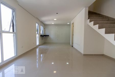 Sala de casa para alugar com 2 quartos, 100m² em Vila Lageado, São Paulo