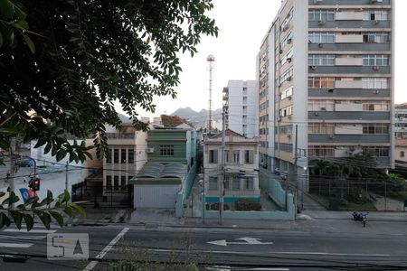 Sala Vista de apartamento à venda com 2 quartos, 75m² em Tijuca, Rio de Janeiro