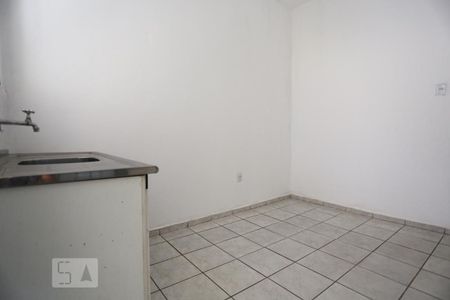 Cozinha de casa para alugar com 1 quarto, 70m² em Cipava, Osasco