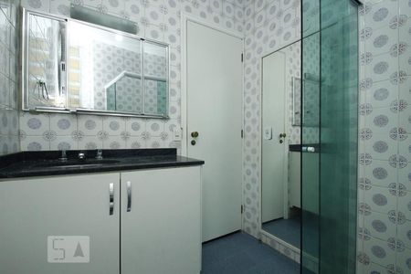 Banheiro da Suíte de apartamento à venda com 3 quartos, 125m² em Laranjeiras, Rio de Janeiro