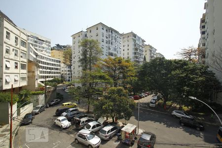 Vista da Sala de apartamento à venda com 3 quartos, 125m² em Laranjeiras, Rio de Janeiro