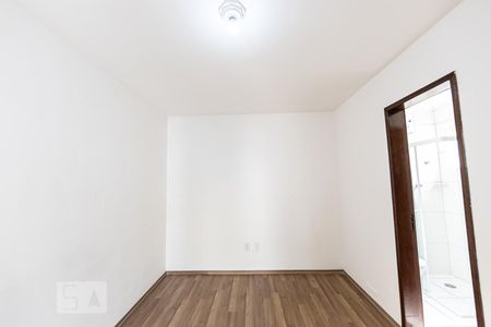 Suite 1 de casa para alugar com 2 quartos, 120m² em Penha de França, São Paulo