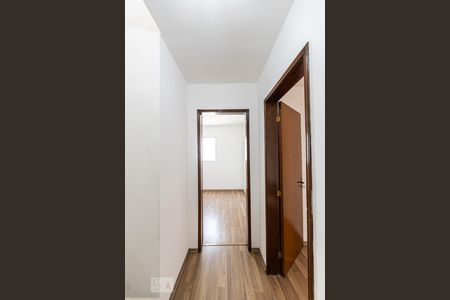 Corredor de casa para alugar com 2 quartos, 120m² em Penha de França, São Paulo