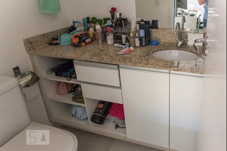 Banheiro da Suíte de apartamento à venda com 3 quartos, 157m² em Maracanã, Rio de Janeiro