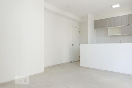 Sala de apartamento para alugar com 1 quarto, 47m² em Alphaville Empresarial, Barueri