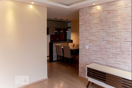 Sala de apartamento para alugar com 2 quartos, 52m² em Vila Carmosina, São Paulo