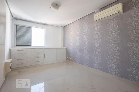 Quarto 1 de apartamento à venda com 2 quartos, 80m² em Pinheiros, São Paulo