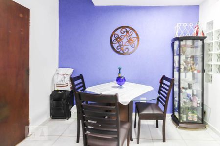 Casa à venda com 110m², 3 quartos e 2 vagas Casa à venda com 110m², 3 quartos e 2 vagasSala de Jantar