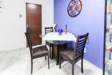 Casa à venda com 110m², 3 quartos e 2 vagas Casa à venda com 110m², 3 quartos e 2 vagasSala de Jantar