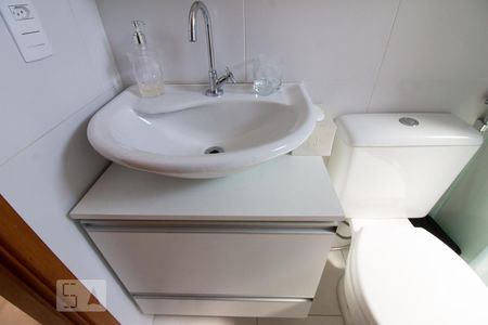 Detalhe banheiro de apartamento à venda com 3 quartos, 102m² em Jardim Bom Clima, Guarulhos