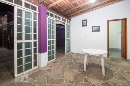 Sala e Cozinha de casa para alugar com 1 quarto, 40m² em Alto Petrópolis, Porto Alegre