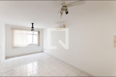 Sala de apartamento para alugar com 1 quarto, 65m² em Gonzaga, Santos