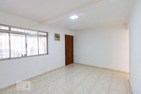 Sala de casa para alugar com 2 quartos, 137m² em Vila Nhocune, São Paulo