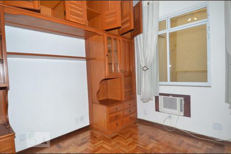 Quarto 1 de apartamento à venda com 3 quartos, 140m² em Copacabana, Rio de Janeiro