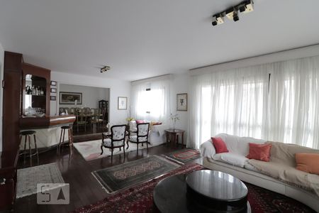 Sala de Estar de apartamento à venda com 4 quartos, 270m² em Jardim Anália Franco, São Paulo