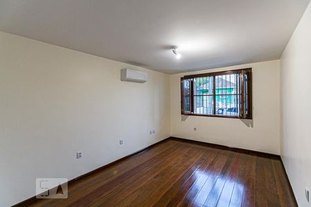 Quarto 1 - Suíte de casa à venda com 4 quartos, 198m² em Partenon, Porto Alegre