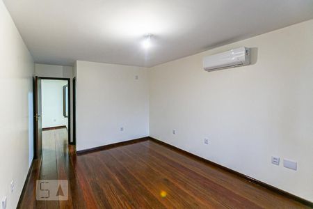 Quarto 1 - Suíte de casa à venda com 4 quartos, 198m² em Partenon, Porto Alegre