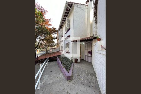 Entrada da casa de casa à venda com 3 quartos, 150m² em Água Branca, São Paulo