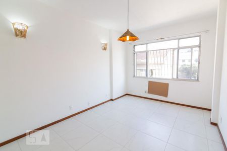 Sala de apartamento para alugar com 2 quartos, 72m² em Tijuca, Rio de Janeiro