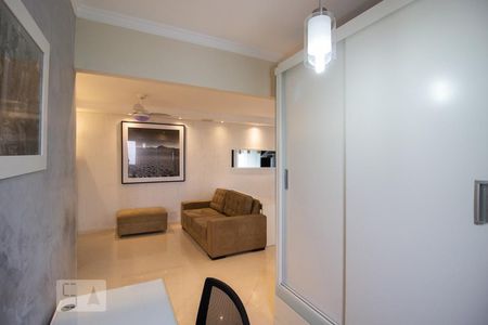 Quarto 1 de apartamento para alugar com 1 quarto, 60m² em Jaguaré, São Paulo