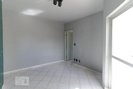 Sala de apartamento para alugar com 1 quarto, 55m² em Centro, Campinas