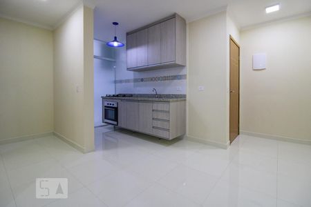 Sala de apartamento à venda com 2 quartos, 70m² em Vila Nivi, São Paulo