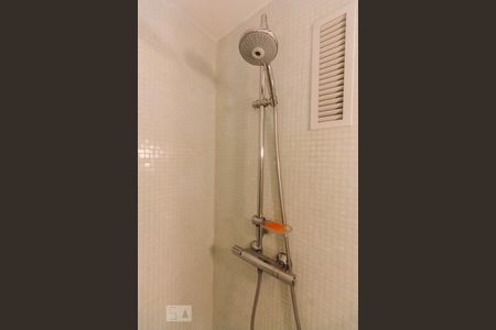 Apartamento à venda com 70m², 2 quartos e 1 vaga Apartamento à venda com 70m², 2 quartos e 1 vagaBanheiro Chuveiro