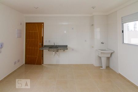 Sala e cozinha de apartamento à venda com 2 quartos, 34m² em Jardim Vila Formosa, São Paulo