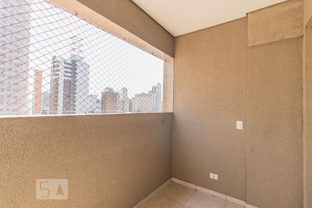 Sacada de kitnet/studio para alugar com 1 quarto, 31m² em Centro, Curitiba