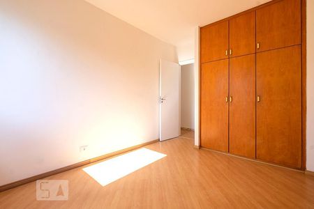 Quarto 1 de apartamento para alugar com 2 quartos, 72m² em Pinheiros, São Paulo