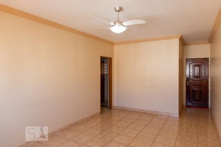 Sala de apartamento para alugar com 3 quartos, 109m² em Centro, Ribeirão Preto