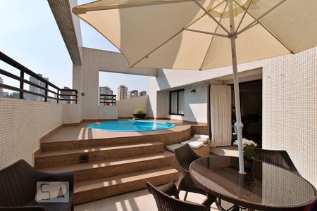 Apartamento para alugar com 240m², 4 quartos e 4 vagas Apartamento para alugar com 240m², 4 quartos e 4 vagasPiscina da Cobertura