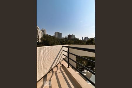 Apartamento para alugar com 240m², 4 quartos e 4 vagas Apartamento para alugar com 240m², 4 quartos e 4 vagasSacada da Suíte 1