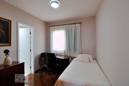 Apartamento para alugar com 240m², 4 quartos e 4 vagas Apartamento para alugar com 240m², 4 quartos e 4 vagasSuíte 2