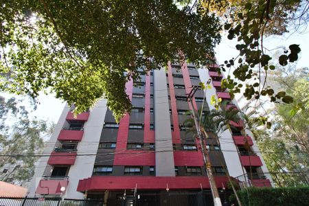 Apartamento para alugar com 240m², 4 quartos e 4 vagas