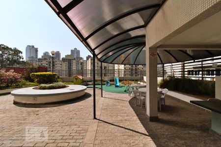 Apartamento para alugar com 240m², 4 quartos e 4 vagas Apartamento para alugar com 240m², 4 quartos e 4 vagasÁrea comum