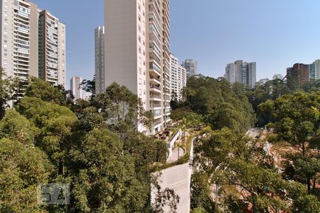 Apartamento para alugar com 240m², 4 quartos e 4 vagas Apartamento para alugar com 240m², 4 quartos e 4 vagasVista da Sacada da Suíte 1