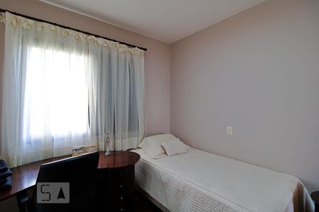 Apartamento para alugar com 240m², 4 quartos e 4 vagas Apartamento para alugar com 240m², 4 quartos e 4 vagasSuíte 2