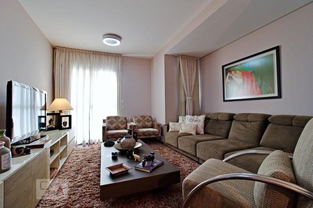 Apartamento para alugar com 240m², 4 quartos e 4 vagas Apartamento para alugar com 240m², 4 quartos e 4 vagasSala Intima