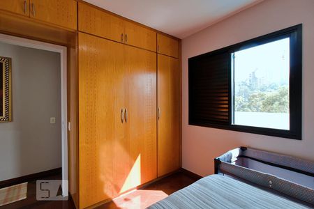 Apartamento para alugar com 240m², 4 quartos e 4 vagas Apartamento para alugar com 240m², 4 quartos e 4 vagasQuarto 4