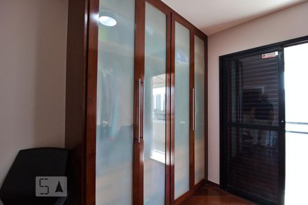 Apartamento para alugar com 240m², 4 quartos e 4 vagas Apartamento para alugar com 240m², 4 quartos e 4 vagasQuarto 3