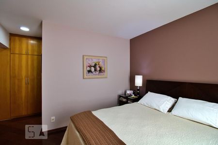 Apartamento para alugar com 240m², 4 quartos e 4 vagas Apartamento para alugar com 240m², 4 quartos e 4 vagasSuíte 1