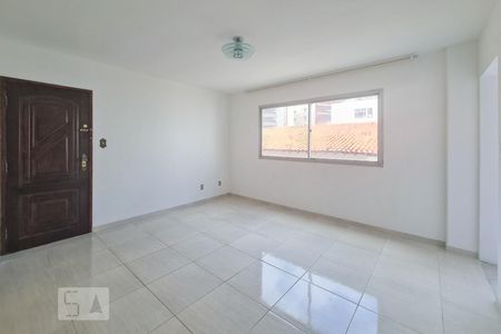 Sala de apartamento para alugar com 2 quartos, 74m² em Pituba, Salvador