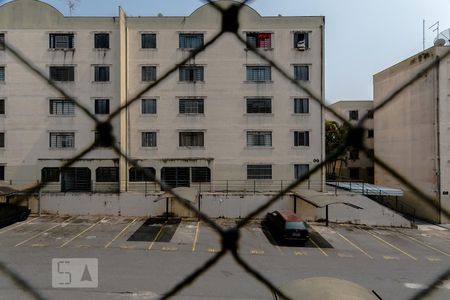 Sala vista de apartamento para alugar com 2 quartos, 50m² em César de Souza, Mogi das Cruzes