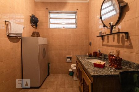 Banheiro de casa à venda com 2 quartos, 125m² em Vila Primavera, São Paulo
