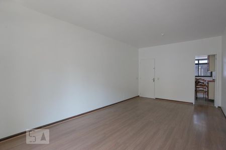 Apartamento para alugar com 110m², 3 quartos e 1 vagaSala