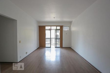 Apartamento para alugar com 110m², 3 quartos e 1 vagaSala