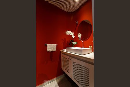 Lavabo de apartamento à venda com 4 quartos, 221m² em Vila Sonia,, São Paulo