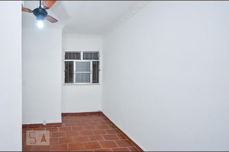 Sala de kitnet/studio para alugar com 1 quarto, 35m² em Centro, Niterói