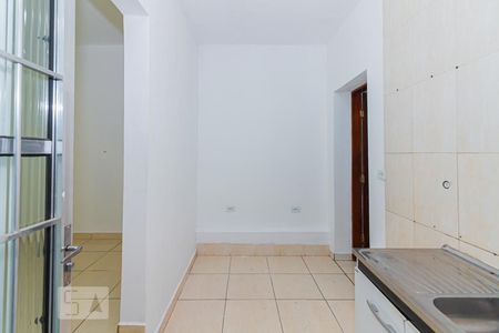 COZINHA de casa para alugar com 1 quarto, 40m² em Jardim Marisa, São Paulo